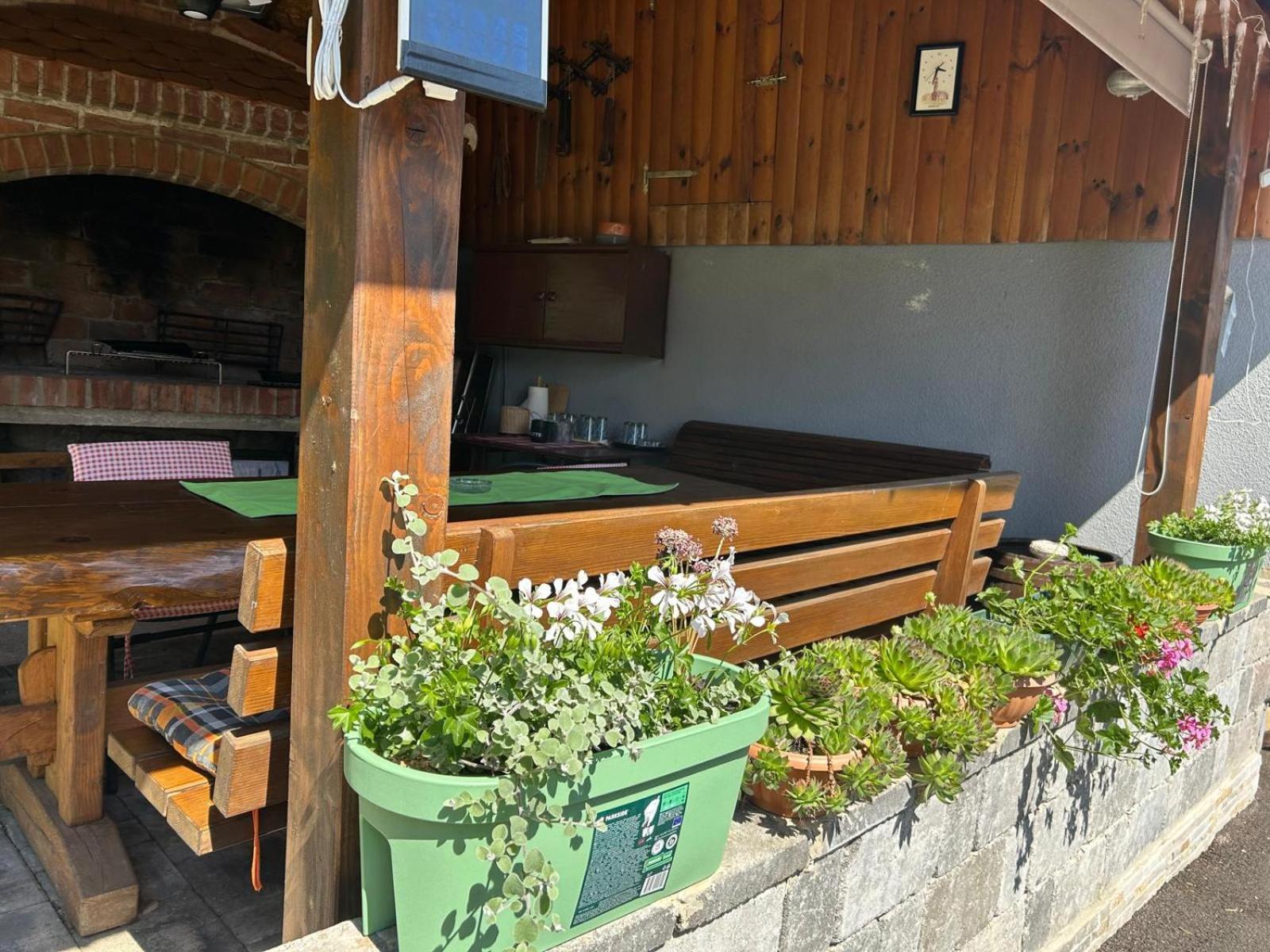 Villa House Mate Otočac Exterior foto